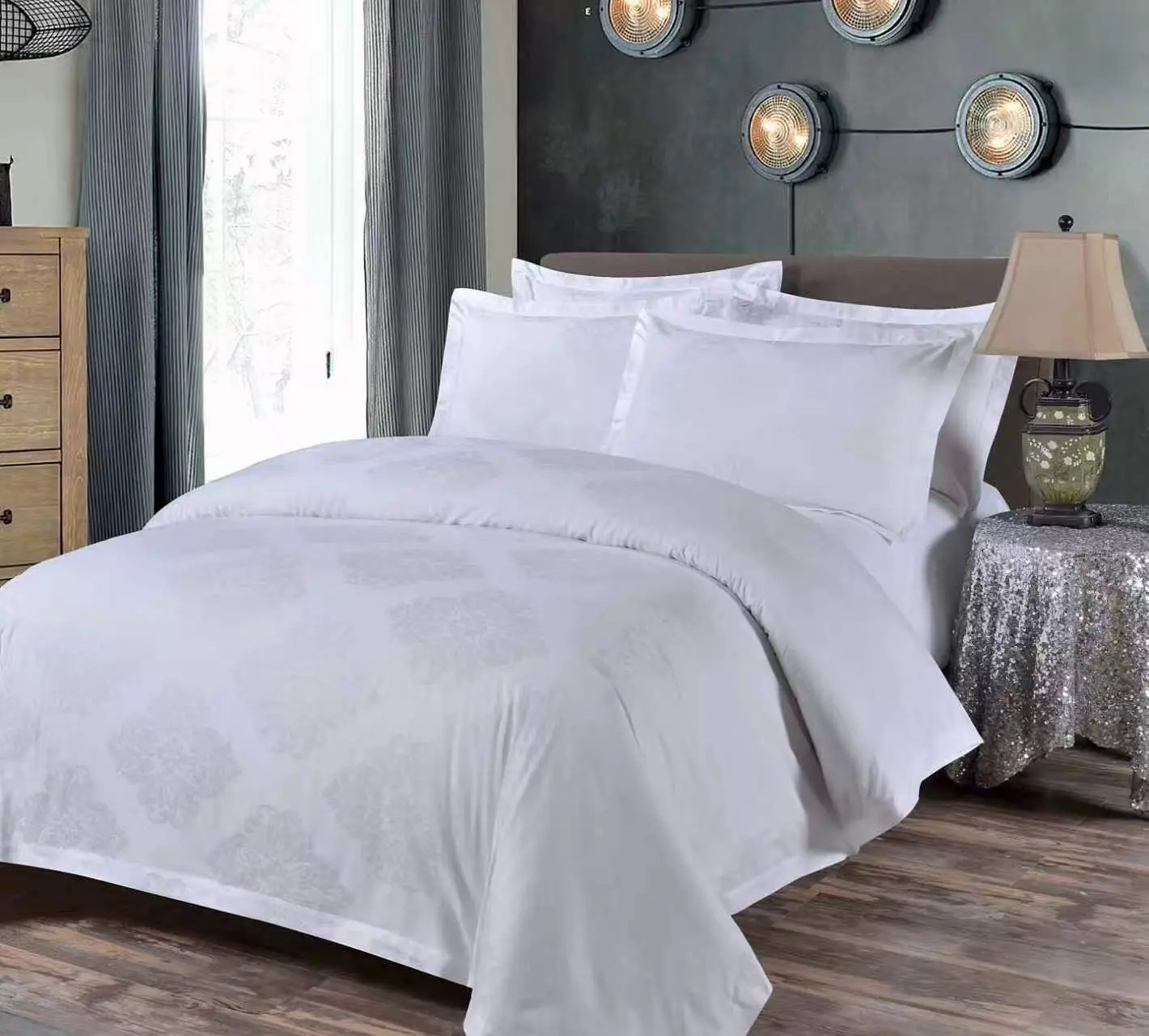 Hotels Wash Comforters