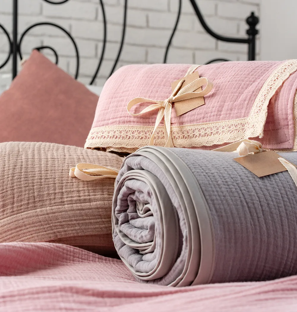 Quilts & Coverlets